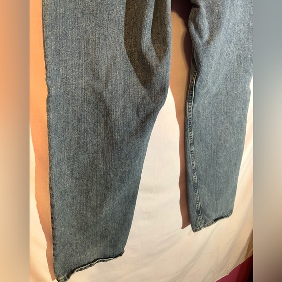 Men’s Wrangler Relaxed Fit 40x32 Jeans - Picture 7 of 8